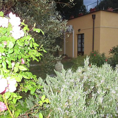 אסיסי Relais"La Cappuccina" Rooms&Apartments מראה חיצוני תמונה