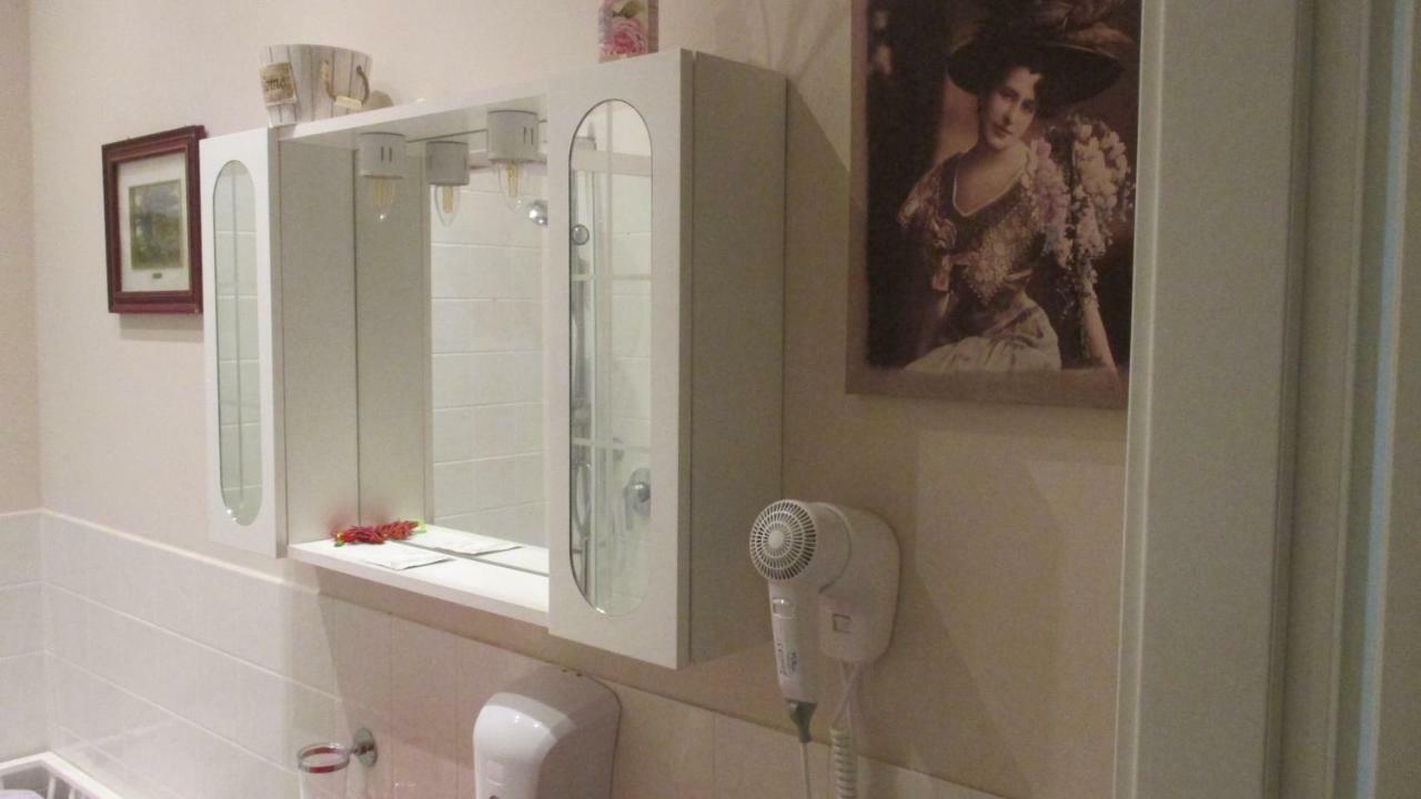 אסיסי Relais"La Cappuccina" Rooms&Apartments מראה חיצוני תמונה
