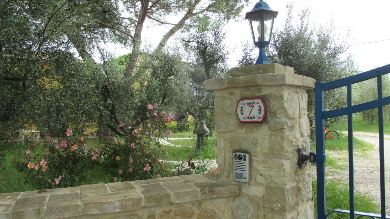 אסיסי Relais"La Cappuccina" Rooms&Apartments מראה חיצוני תמונה